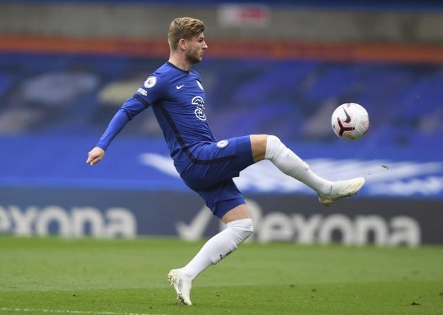 《捕手的“偷好球”艺术：如何通过接球框架影响判罚？》